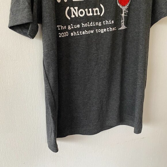 Sheshow T-shirt Womens Medium Gray NWT Wine 2020 Kitschy Gift - Picture 3 of 6